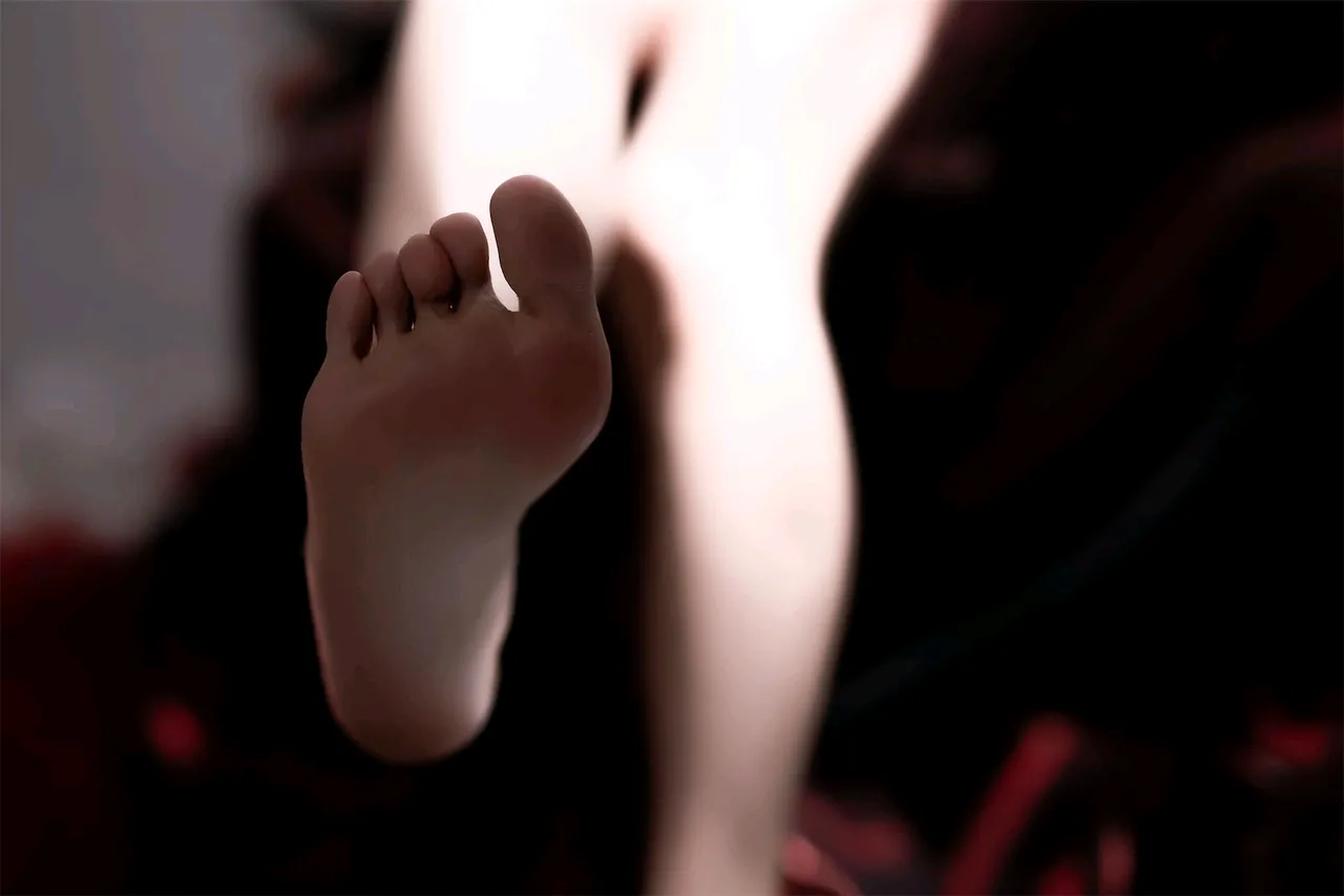 星之迟迟 碧蓝档案 银镜伊织-erohere18.webp